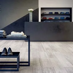 LVT expona commercial pod