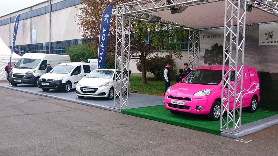 podloga za promocije