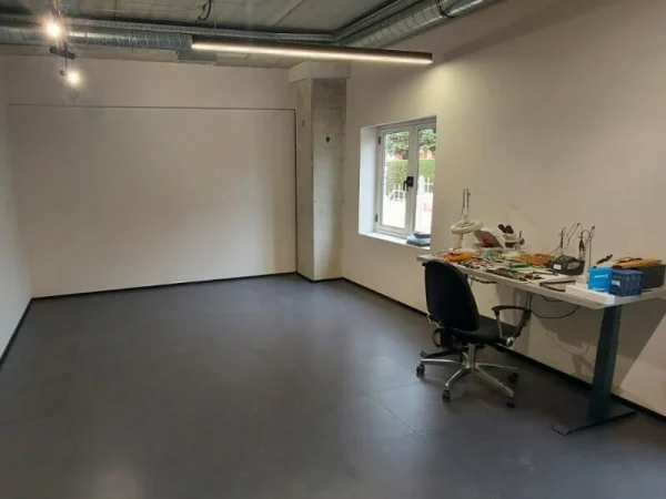 Antistatik ESD pod ugrađen u HTEC Niš
